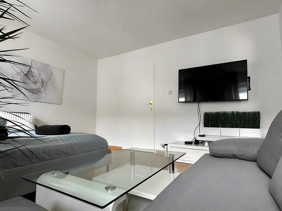 Апартаменти Perfect Location, 2 Min To Main Station Відень Екстер'єр фото